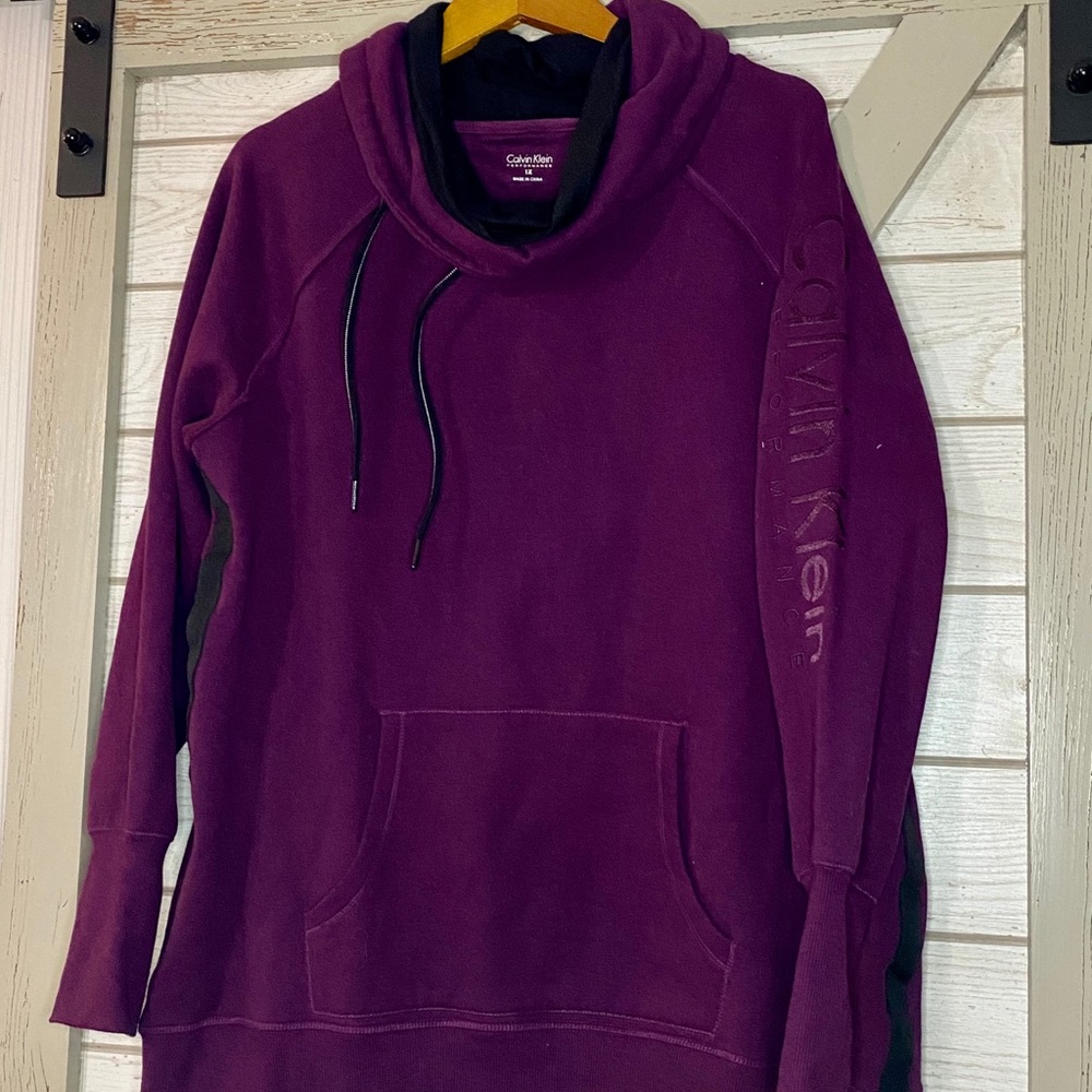 💦 Calvin Klein Performance Hoodie 💦